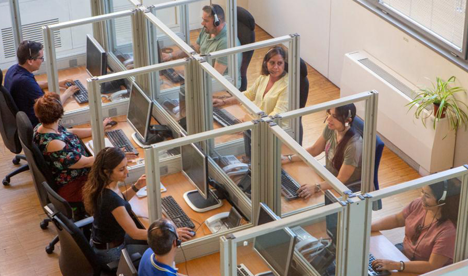 Licitado por 10,86 millones el suministro de 16.315 'tablets' para usuarios del servicio de teleasistencia